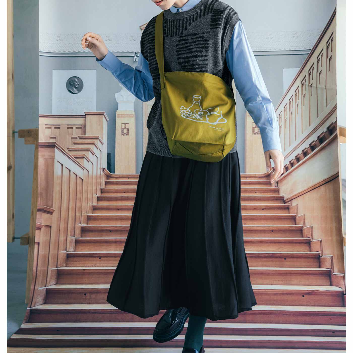 SAANA JA OLLI [サーナヤオッリ]|サーナ ヤ オッリ 伸びやかだけどきちんと感も 立体ライン編みがプリーツ見えのニットスカート〈ナイトブラック〉