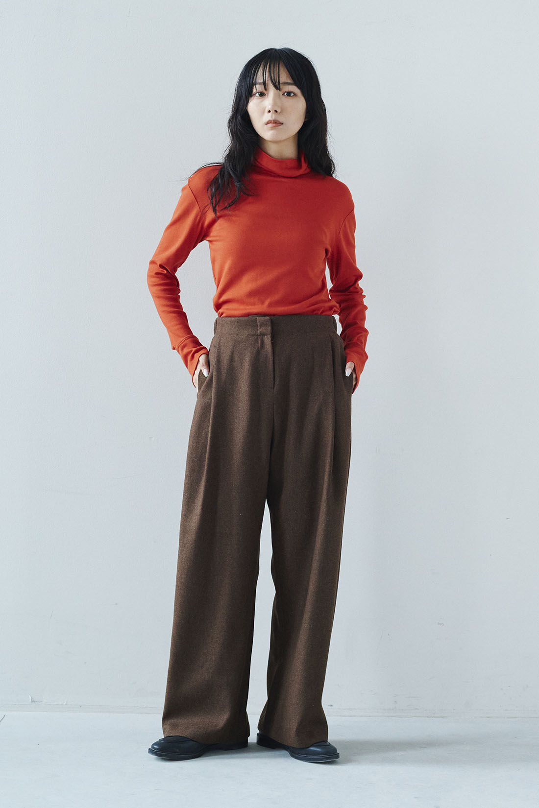 フェリシモファッションニュース|韓国セレクト OVERRICH　ウールツィードのワイドスラックス〈ミックスブラウン〉【WEB LIMITED ITEMS】|モデル身長：163cm