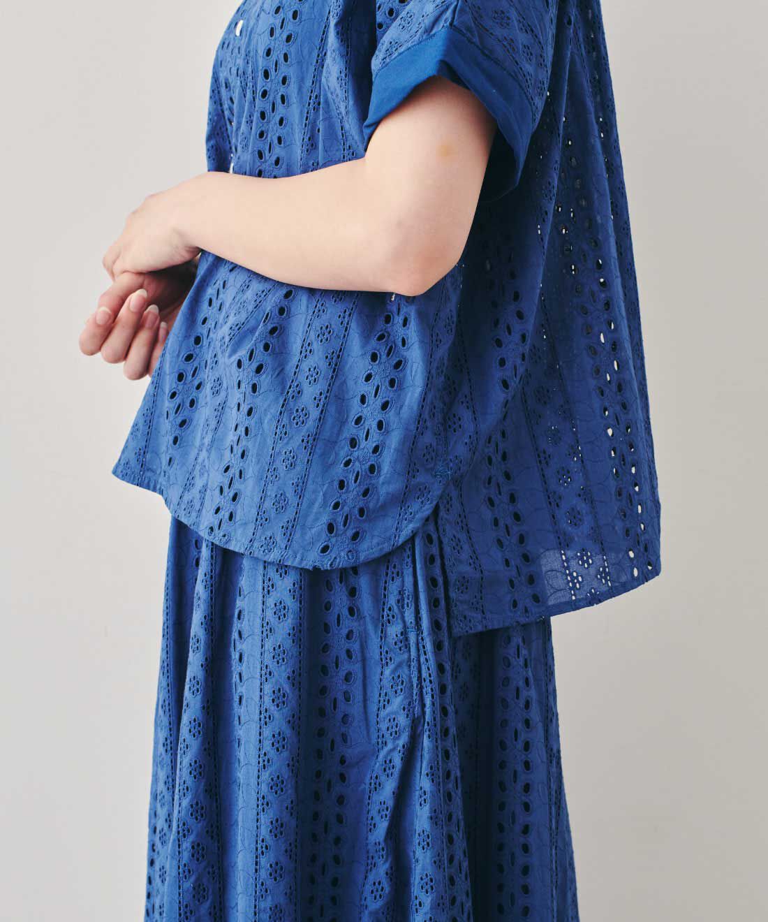 フェリシモファッションニュース|Vincent et Mireille SLEEVELESS BLOUSE【WEB LIMITED ITEMS】