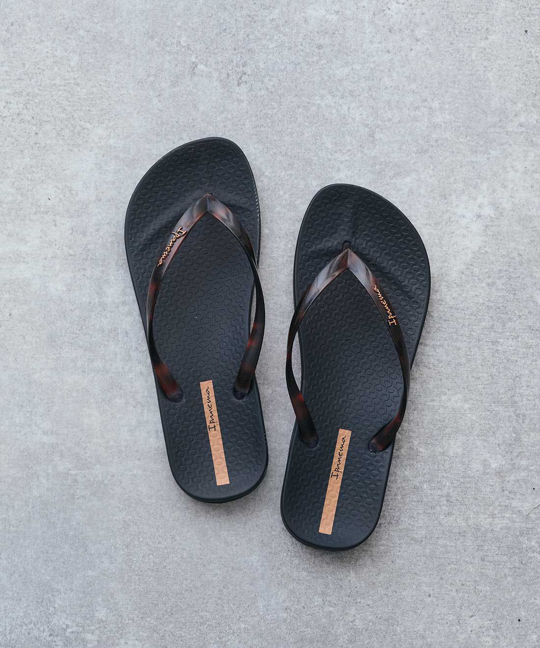 フェリシモファッションニュース|Ipanema ANAT CONNECT ブラットビーチサンダル(ブラック)【WEB LIMITED ITEMS】