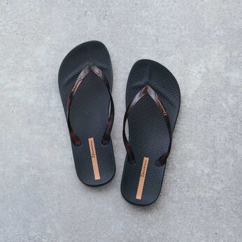 フェリシモファッションニュース | Ipanema ANAT CONNECT ブラットビーチサンダル(ブラック)