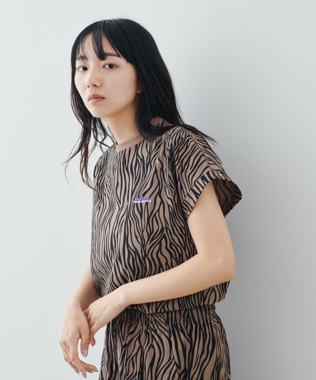 フェリシモファッションニュース|THOUSAND MILE FRENCH SLEEVE SHIRT＆WIDE PANTS SET〈ZEBRA〉【WEB LIMITED ITEMS】
