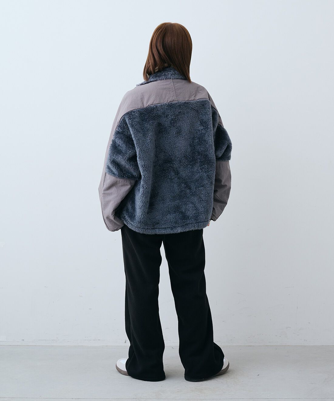 MEDE19F|GERRY（R）フリースボンディングボアジャケット〈グレー〉とGERRY（R）  フリースパンツ〈ブラック〉のコーディネート