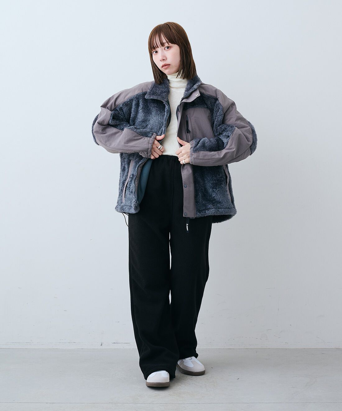 MEDE19F|GERRY（R）フリースボンディングボアジャケット〈グレー〉とGERRY（R）  フリースパンツ〈ブラック〉のコーディネート