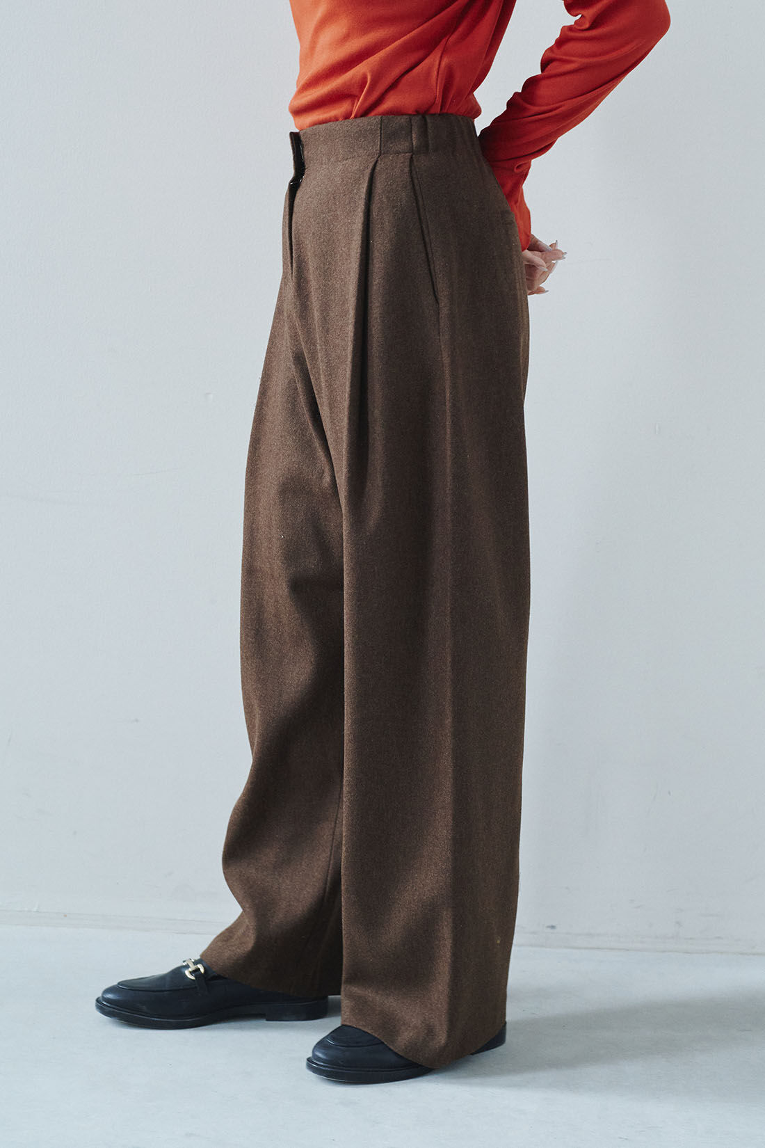 フェリシモファッションニュース|韓国セレクト OVERRICH　ウールツィードのワイドスラックス〈ミックスブラウン〉【WEB LIMITED ITEMS】