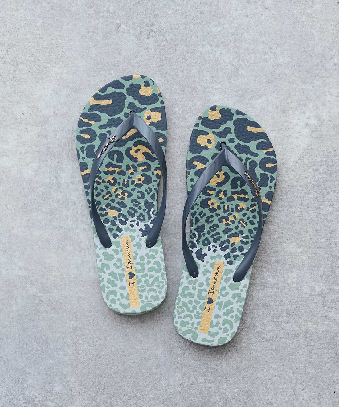 フェリシモファッションニュース|Ipanema ANIMAL PRINT VI サンダル(グレー/グレー/グリーン)【WEB LIMITED ITEMS】