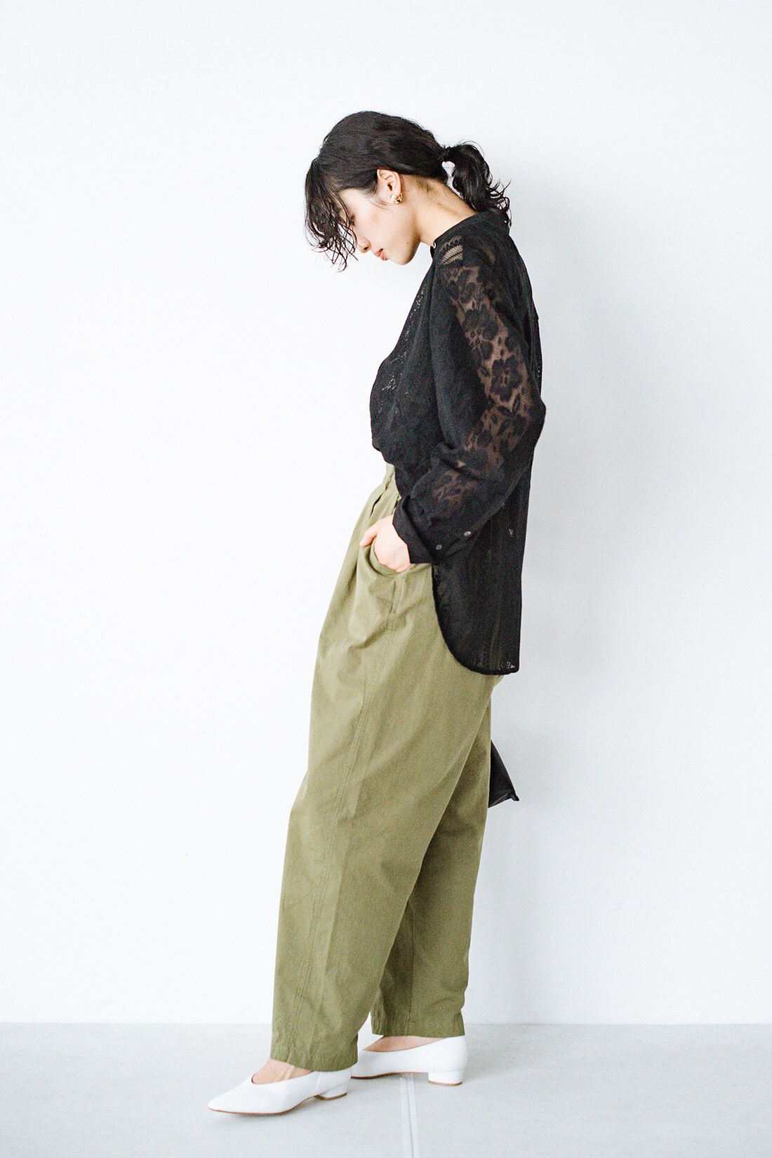 haco!|haco! 別注 refined works シルエットのかっこよさと楽ちんさに定評がある！ツイルテーパードパンツ