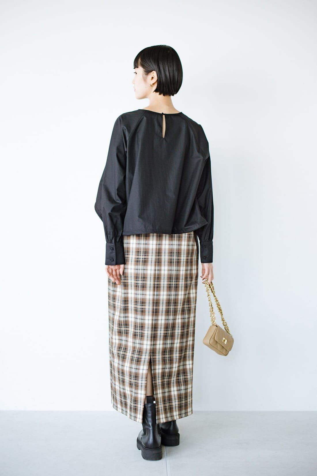 haco!|ｈａｃｏ！ 季節の変化を楽しむ「愛服」 手持ちの夏冬服と組み合わせ無限！総柄キャミワンピース＆すそ絞りトップスセット