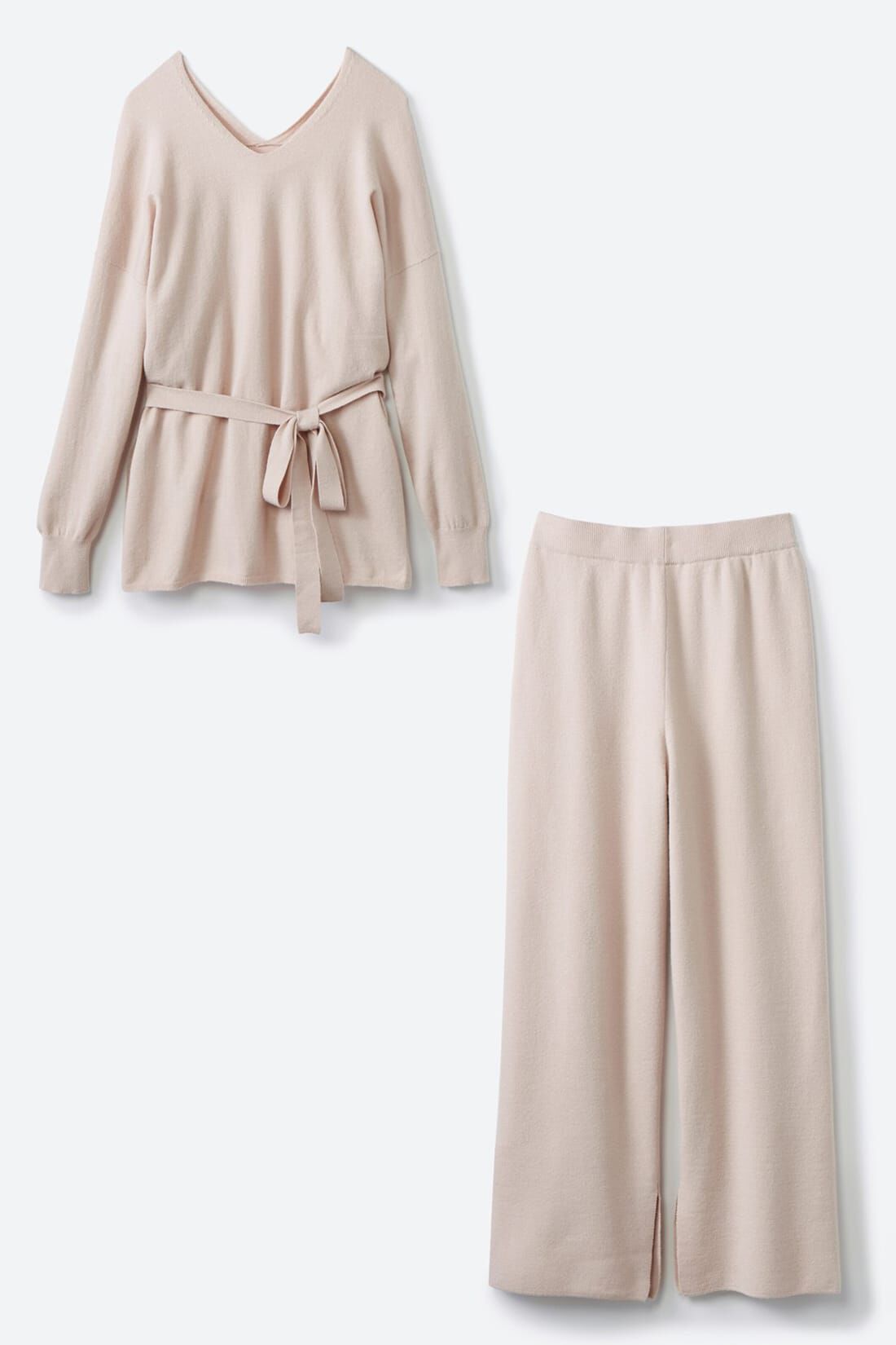 haco!|ｈａｃｏ！ 楽ちんなのにオシャレに見えて着まわしやすい！Ｖネックニットとパンツのニットアップ〈ライトベージュ〉