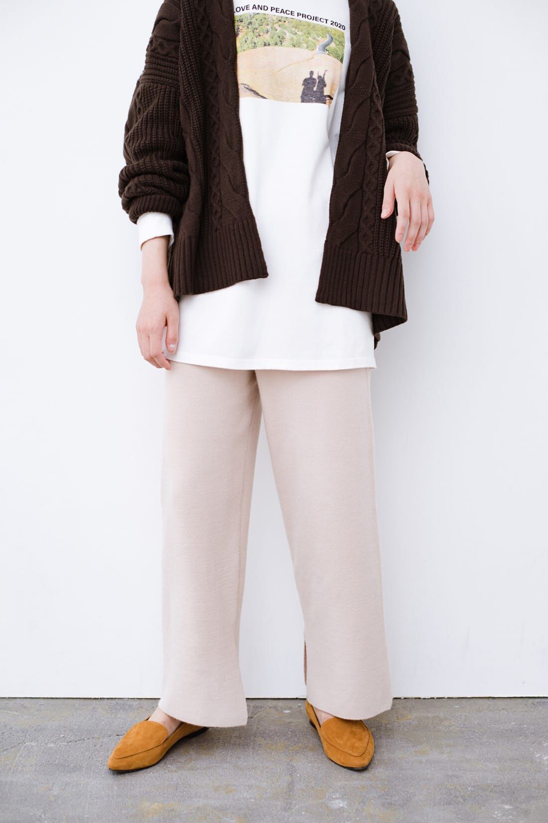 haco!|ｈａｃｏ！ 楽ちんなのにオシャレに見えて着まわしやすい！Ｖネックニットとパンツのニットアップ〈ライトベージュ〉