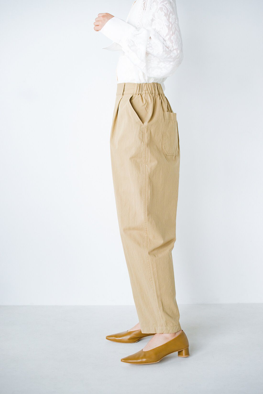 haco!|haco! 別注 refined works シルエットのかっこよさと楽ちんさに定評がある！ツイルテーパードパンツ