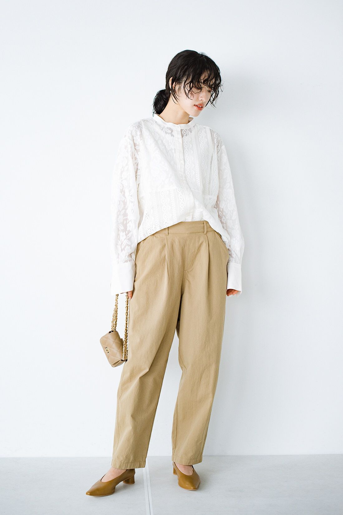 haco!|haco! 別注 refined works シルエットのかっこよさと楽ちんさに定評がある！ツイルテーパードパンツ