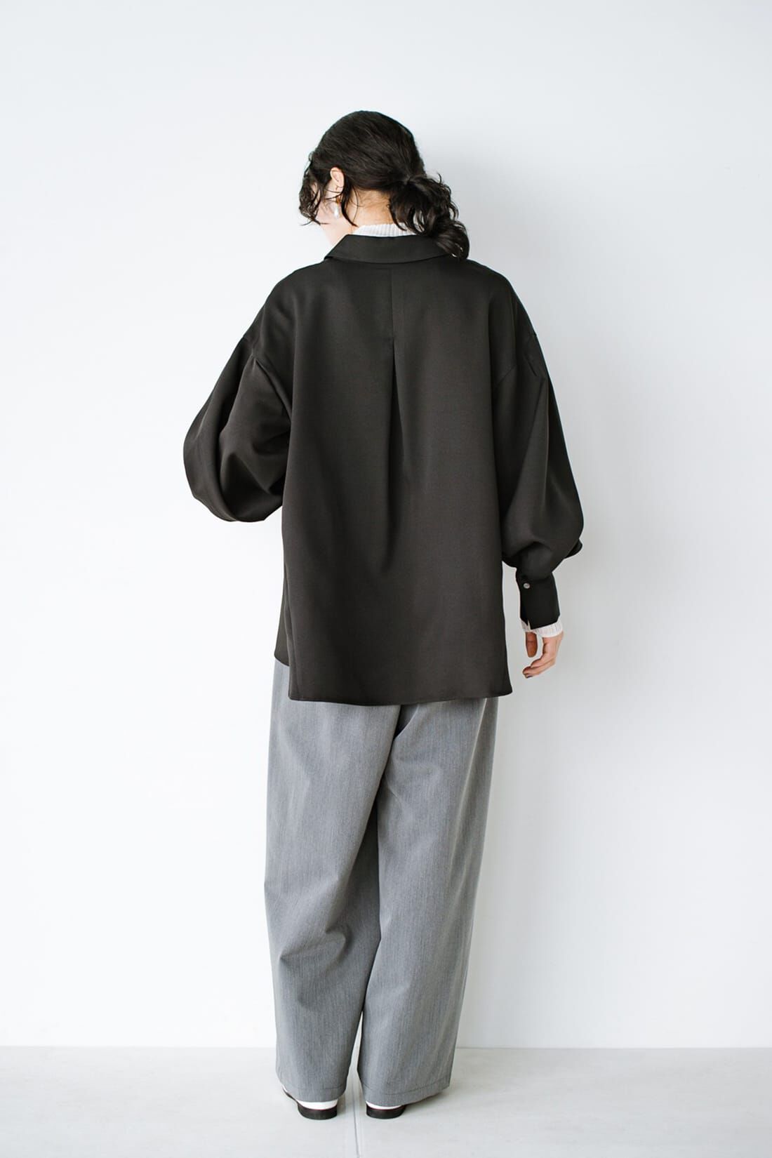 haco!|ｈａｃｏ！ ゆとりを手に、出かけよう！ゆるシルエットのボリュームスリーブブラウス〈ブラック〉
