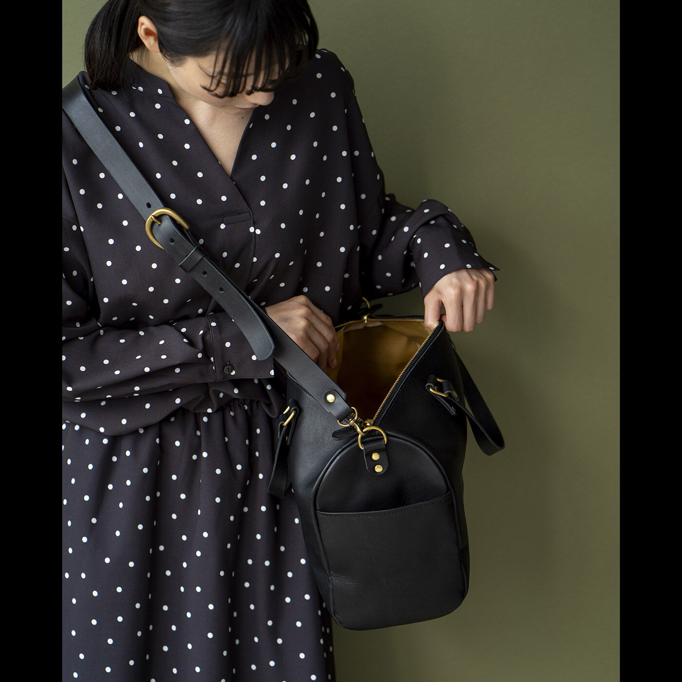 フェリシモギフトショップ|福岡の鞄作家が作った 職人本革の旅行鞄〈ブラック〉 [本革 鞄：日本製]