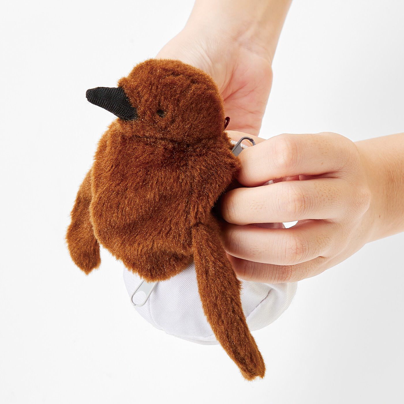 フェリシモギフトショップ|YOU+MORE!　卵→ヒナ→成鳥に!?　 オウサマペンギン3変化ぬいぐるみ|クルッとひっくり返すとヒナが！