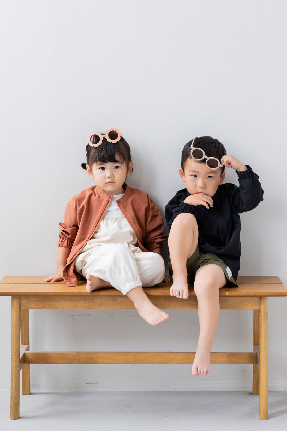 フェリシモギフトショップ|Moredde　オーバーサイズのシャツみたいなUVカットキッズラッシュガード〈ブラック〉
