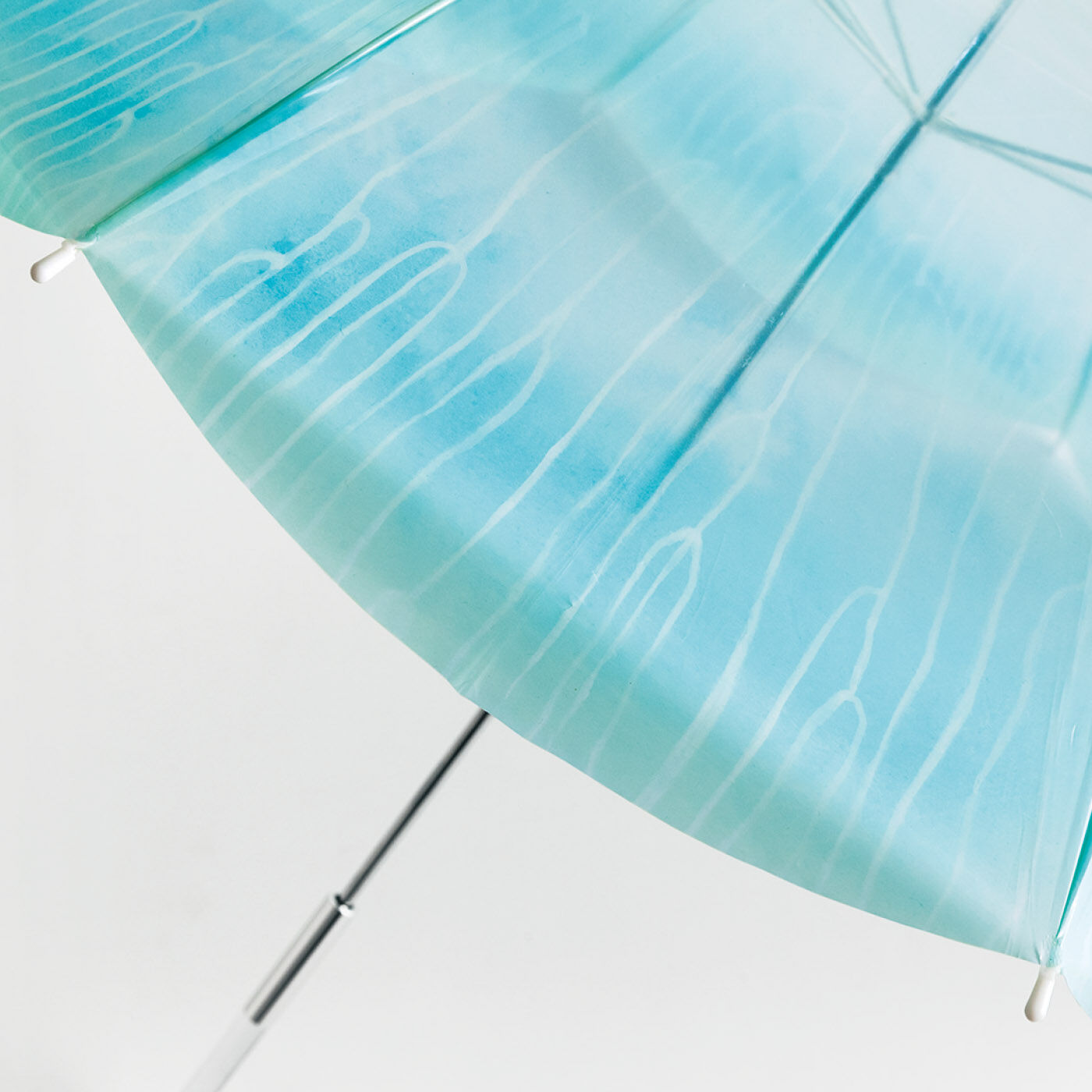 フェリシモギフトショップ|YOU+MORE!　雨空を泳ぐ　ミズクラゲの傘