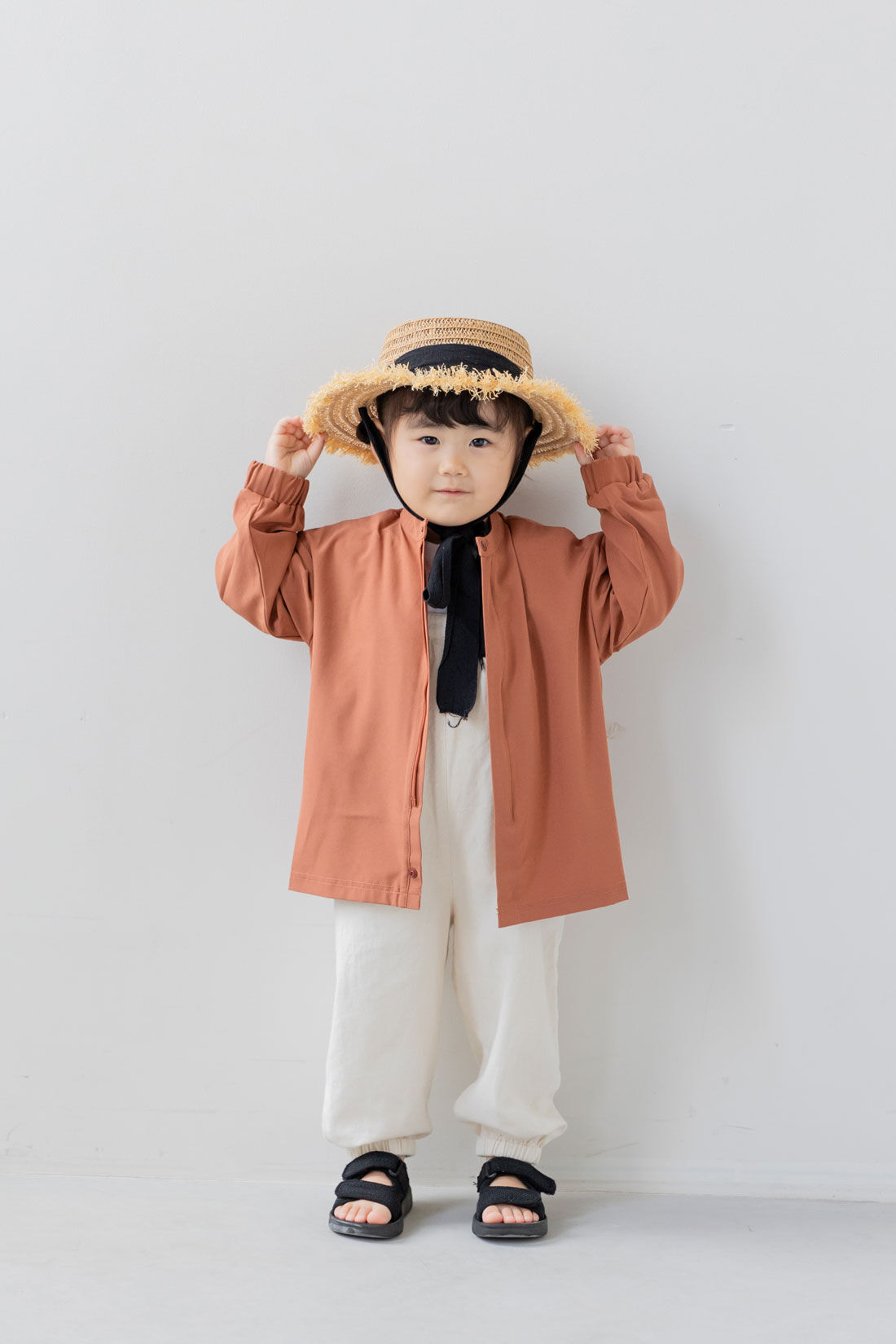フェリシモギフトショップ|Moredde　オーバーサイズのシャツみたいなUVカットキッズラッシュガード〈アプリコットブラウン〉