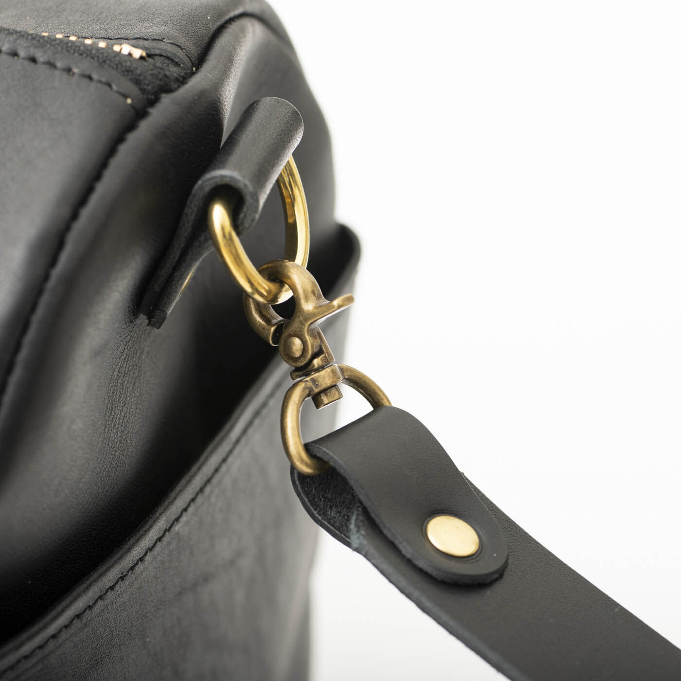 フェリシモギフトショップ|福岡の鞄作家が作った 職人本革の旅行鞄〈ブラック〉 [本革 鞄：日本製]