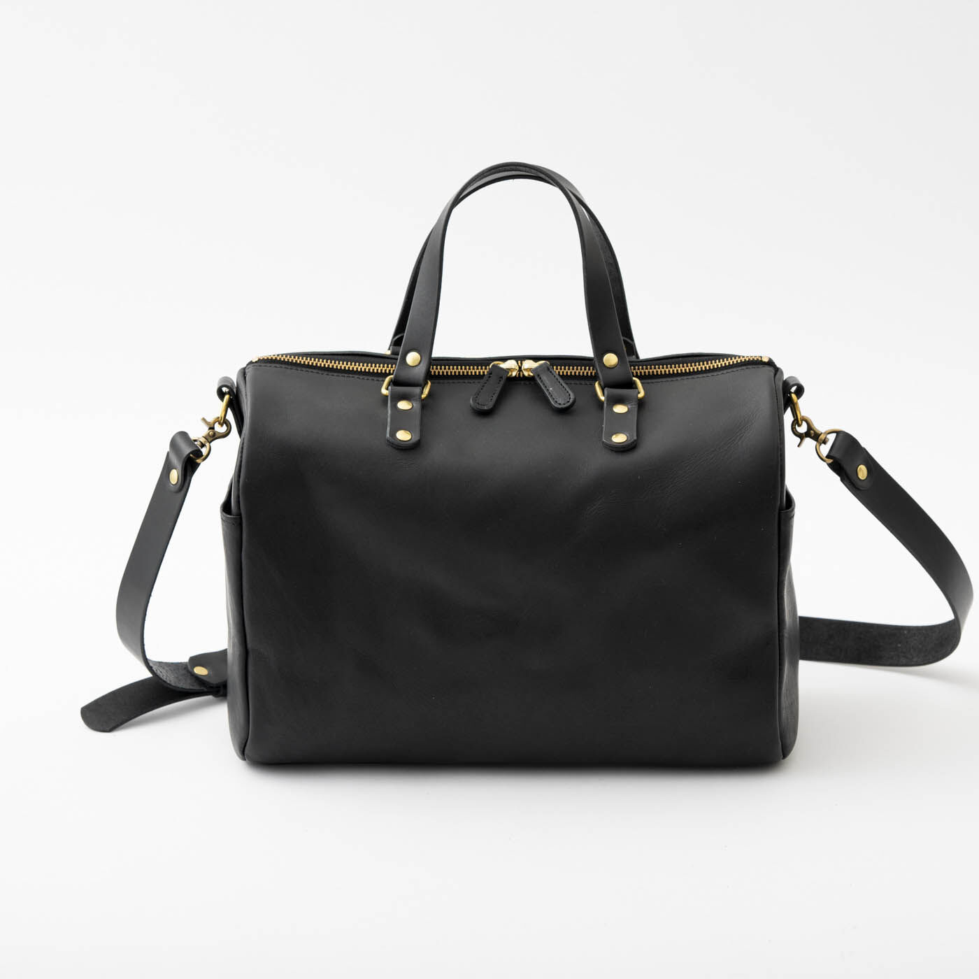 フェリシモギフトショップ|福岡の鞄作家が作った 職人本革の旅行鞄〈ブラック〉 [本革 鞄：日本製]