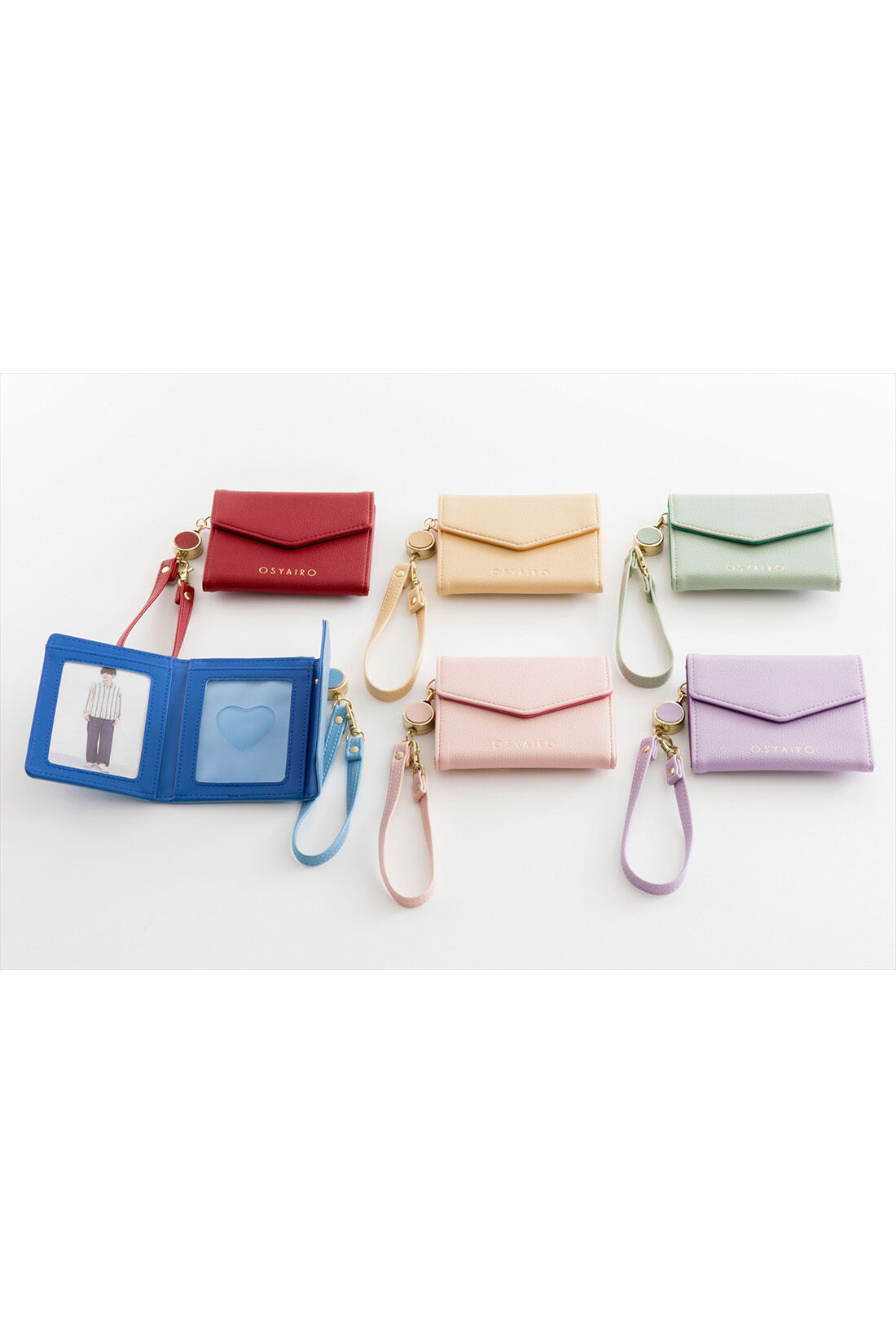 フェリシモギフトショップ|OSYAIRO　推しと一緒にどこまでも　手紙みたいなリール付きパスケース〈パープル〉