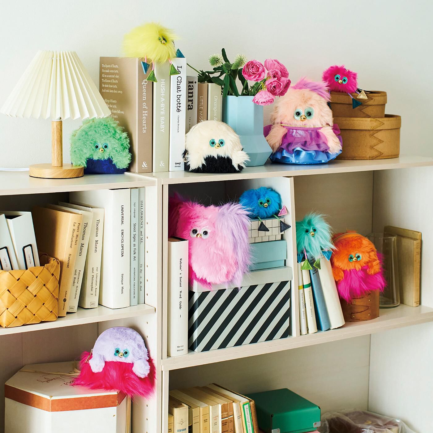フェリシモギフトショップ|KAWAII COMPANY　目が合うたびスキになる。ともだちモンスターマルチーポーチ