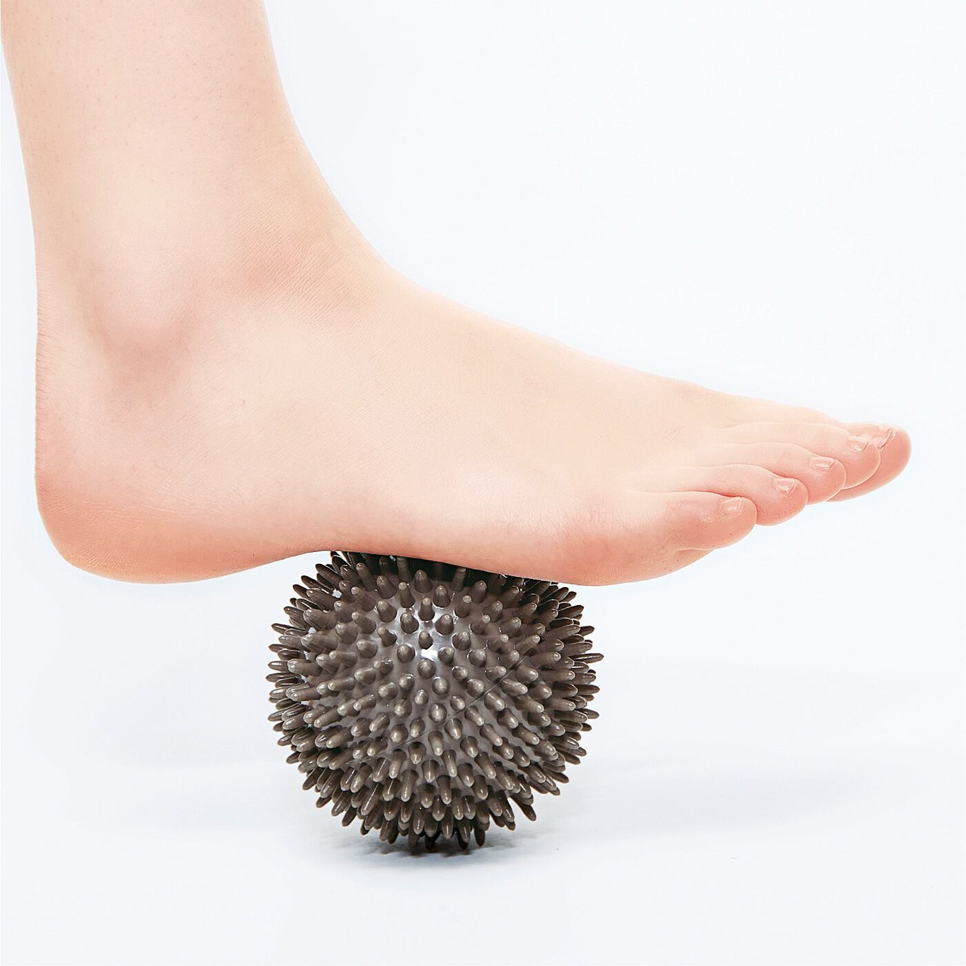 フェリシモギフトショップ|ダブルの突起と重みで頭皮を刺激！　おうちでエステ気分　デュアルスカルボール|足の裏も気持ちいい。