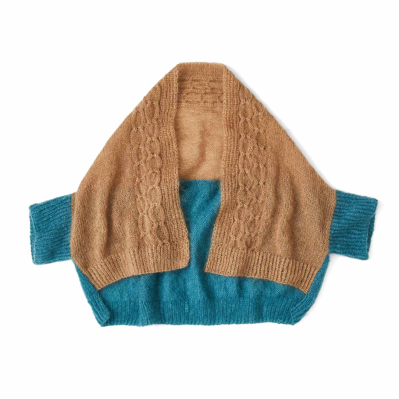 フェリシモギフトショップ|ROWAN &times; amuhibi はじめてさんの「着るもの」シリーズ　ふんわりカーディガン〈ベージュと青緑〉|ベージュと青緑