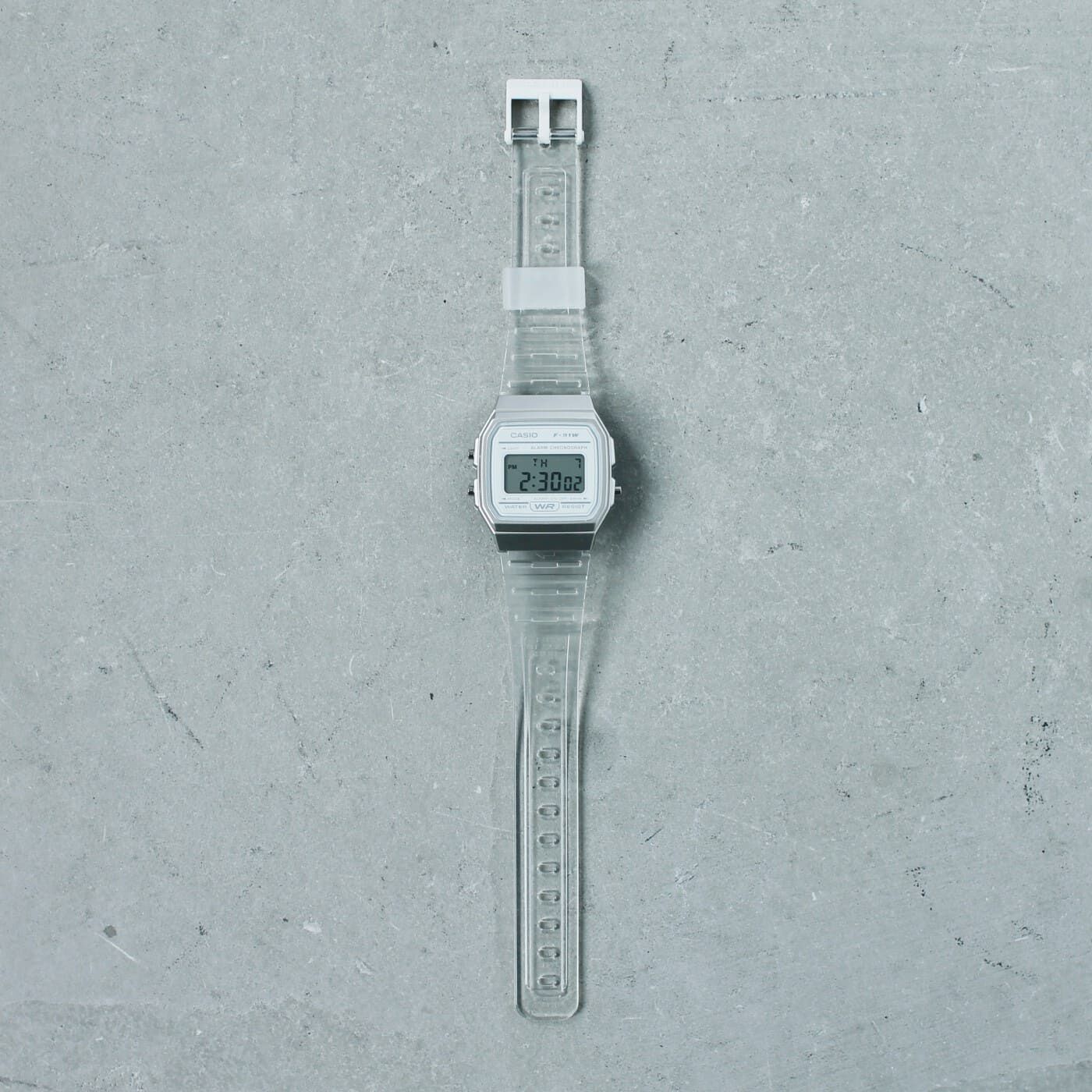 フェリシモギフトショップ|このごろ meets CASIO 推しカシ　儚（はかな）げなクリオネボーイ〈F-91WS-7JH〉|樹脂製のバンドは145～200mmまで調節可能。手首の太さを選ばないおおらかさです