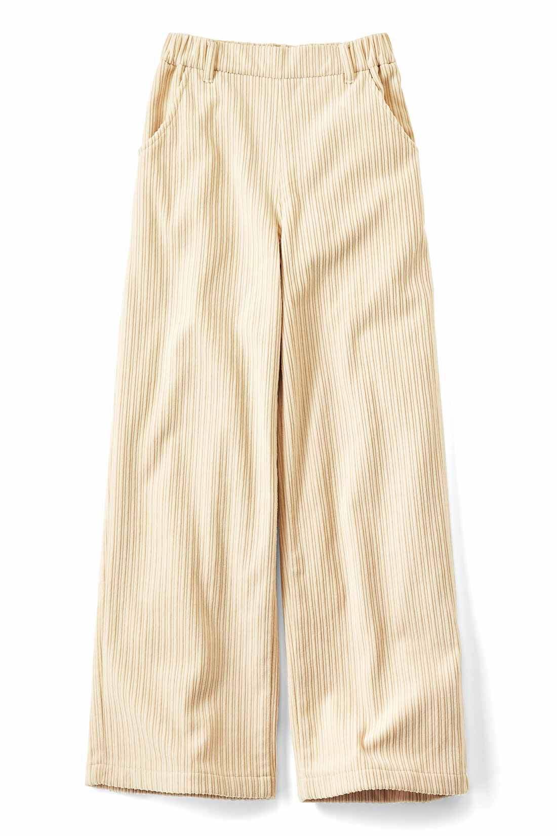 フェリシモギフトショップ|リブ イン コンフォート　軽やかなはき心地でキレイ見え！ ぬくぬくしあわせな裏ボアライトコーデュロイパンツ〈アイボリー〉|〈アイボリー〉