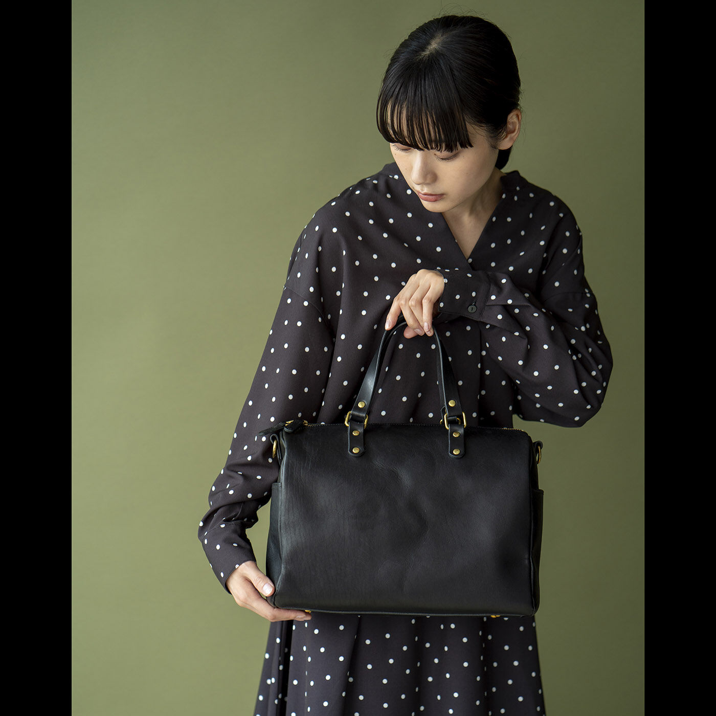 フェリシモギフトショップ|福岡の鞄作家が作った 職人本革の旅行鞄〈ブラック〉 [本革 鞄：日本製]