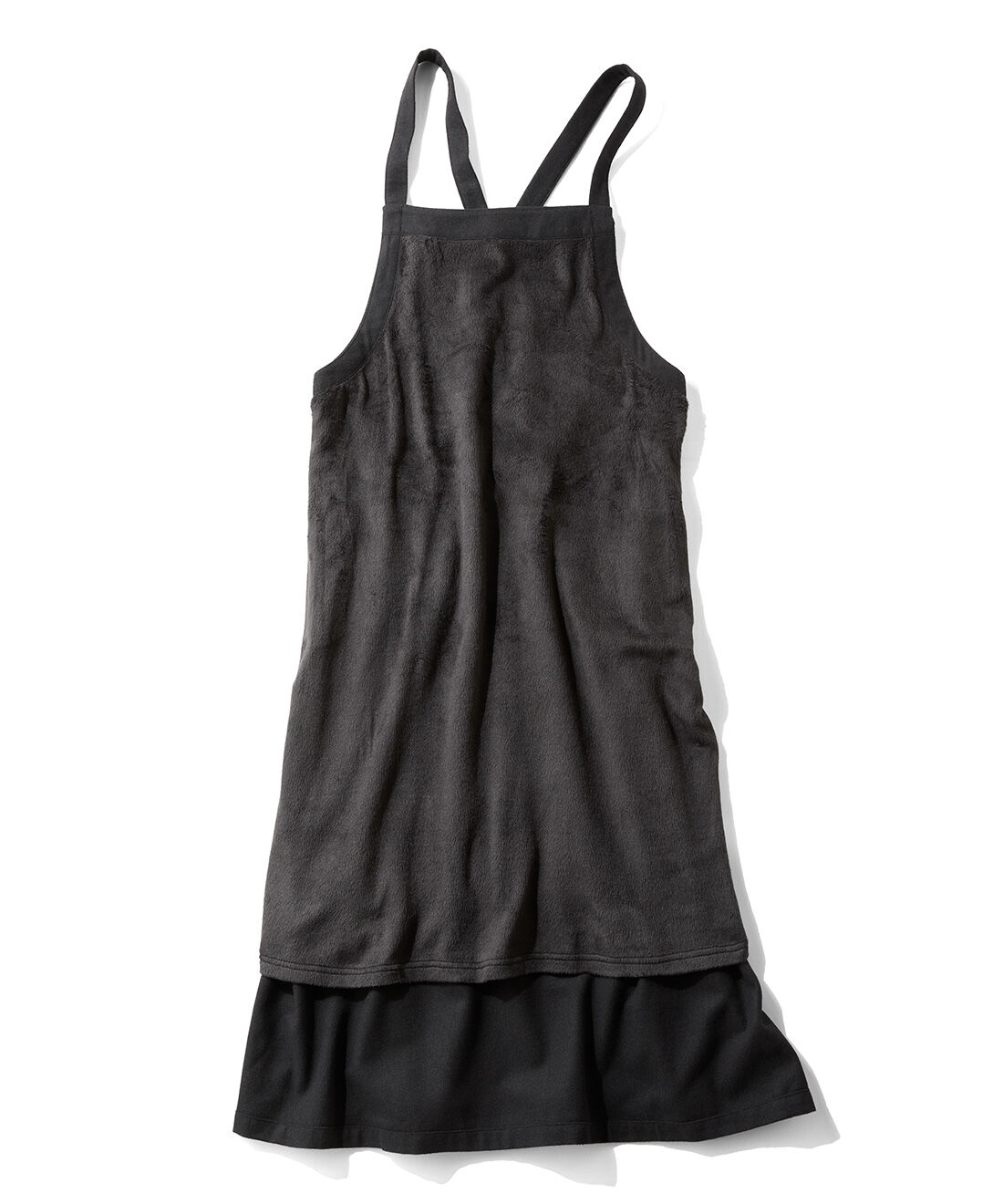 フェリシモギフトショップ|リブ イン コンフォート ざばっと着るだけで ぬくぬくしあわせな裏ボアライトジャンパースカート〈ブラック〉|内側は前も後ろもひざ下まで薄手の裏ボアで、ふんわり軽やかな暖かさ。