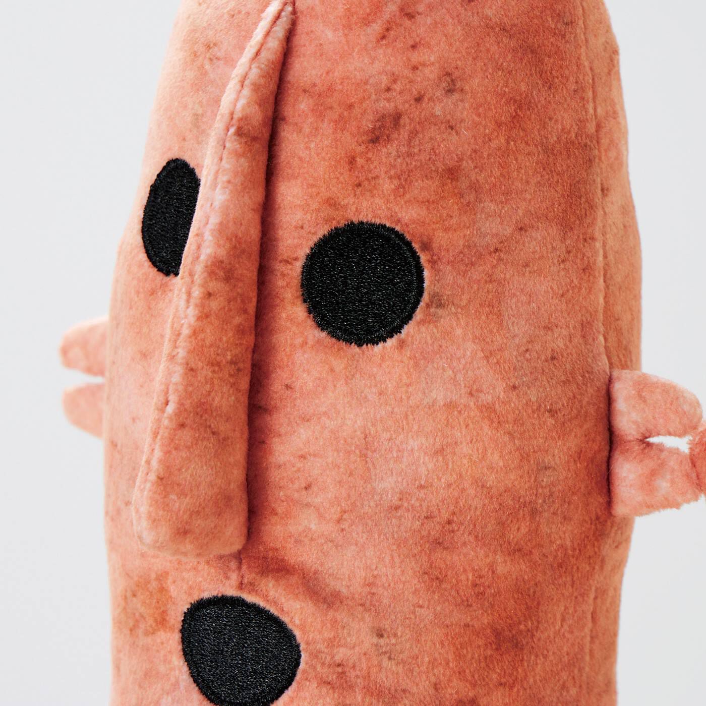 フェリシモギフトショップ|ミュージアム部　踊る人々　はにわ収納ケース〈みずらさん〉|プリントで表現した土肌に、目と口を刺しゅう。