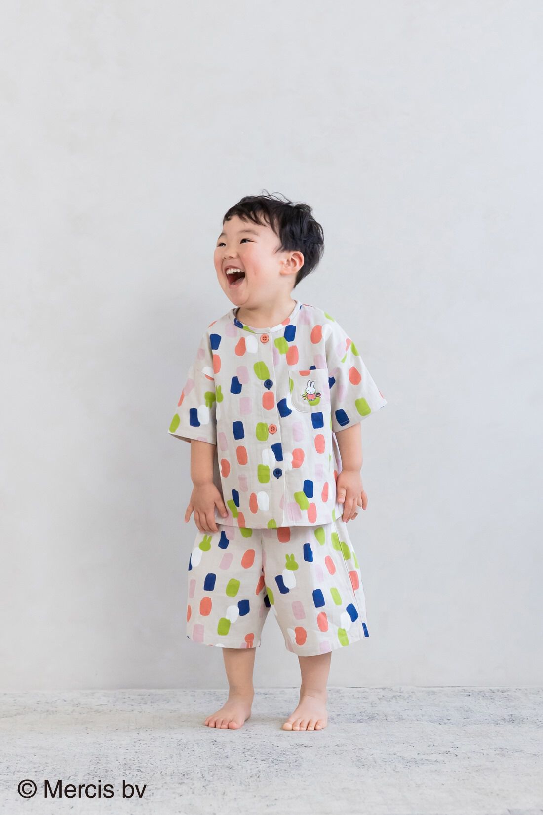 フェリシモギフトショップ|リブ イン コンフォート　水彩画タッチのミッフィーがかわいいふわふわダブルガーゼのペイント柄キッズセットアップ