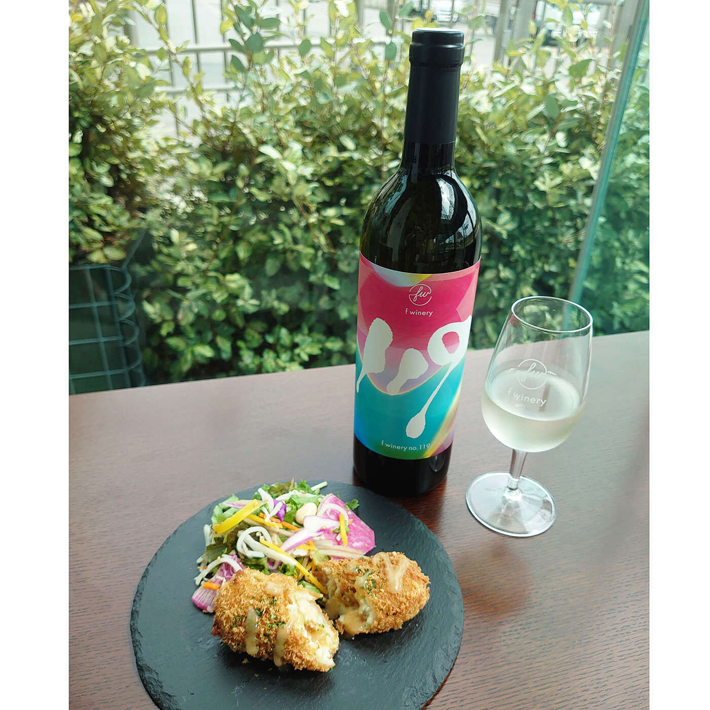 フェリシモギフトショップ|f winery119　シュナン・ブラン＆コロンバール|グラタンやシチュー、クリームコロッケなどクリーミーな料理がおすすめ。いちごなどフルーツとの相性も抜群です。
