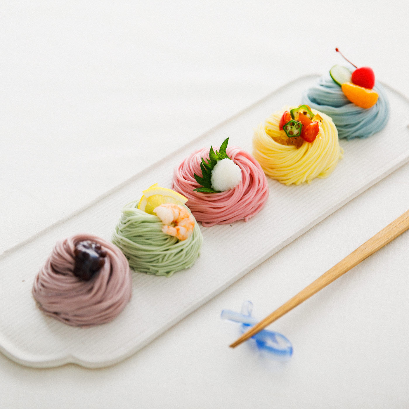 フェリシモギフトショップ|KAWAII COMPANY　170年の技術が輝く 5つの味のカワイイ 三輪そうめん|お好みの具材との組み合わせも楽しんで。
