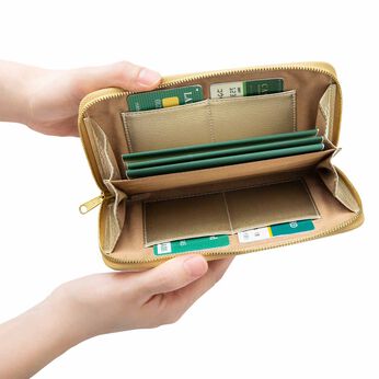 フェリシモギフトショップ | Ｌ＋磁気からデータを守る通帳ケース〈ゴールド〉