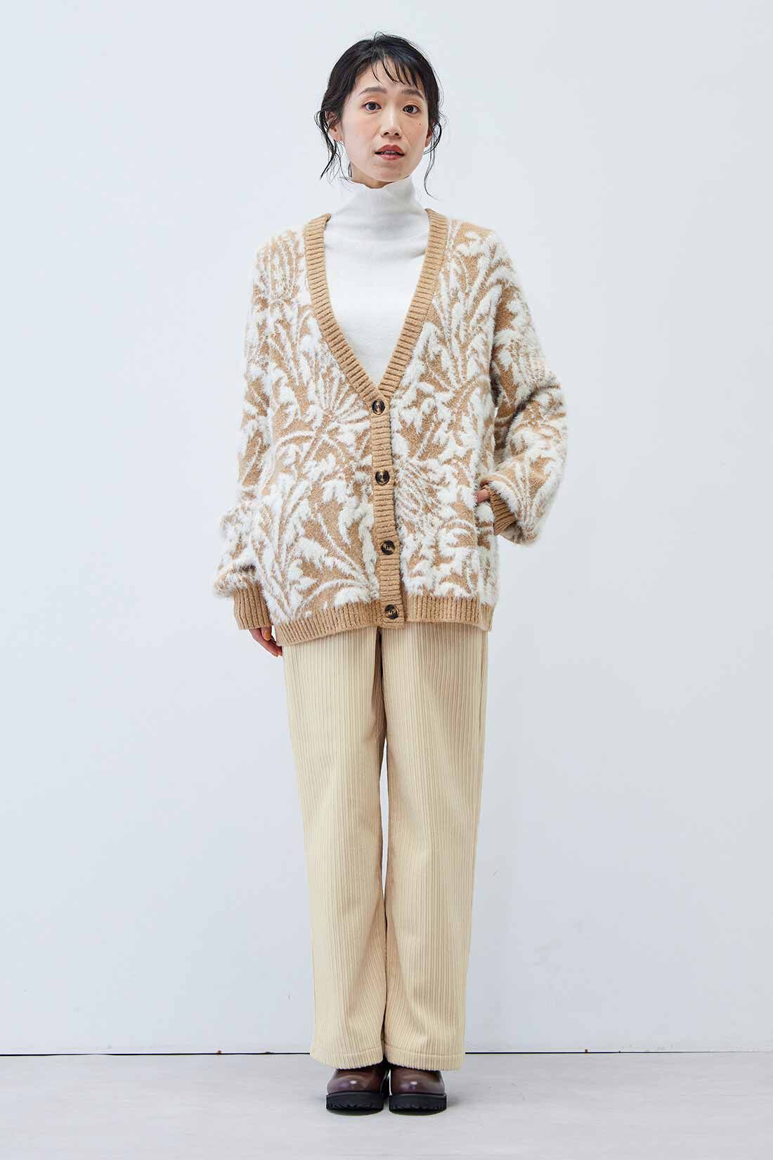 フェリシモギフトショップ|リブ イン コンフォート　軽やかなはき心地でキレイ見え！ ぬくぬくしあわせな裏ボアライトコーデュロイパンツ〈アイボリー〉