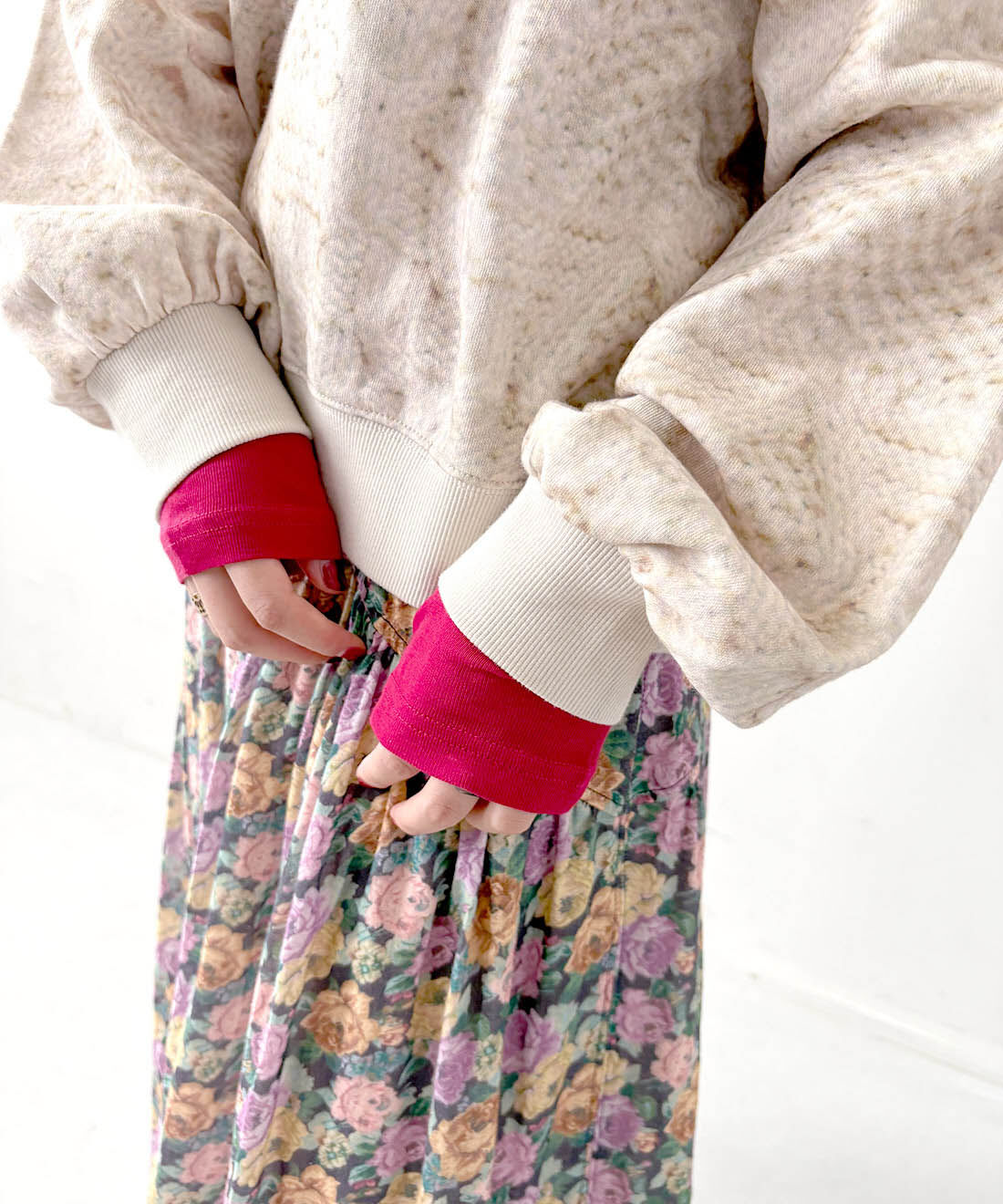 mensha!［メンシャ！］|まるでゴブラン織り！？ ダブルガーゼスカートとまるでニット！？ 軽くてやわらかな ガーゼ裏毛トップスと〈ガーゼ〉カットソー タートルネックのコーディネート