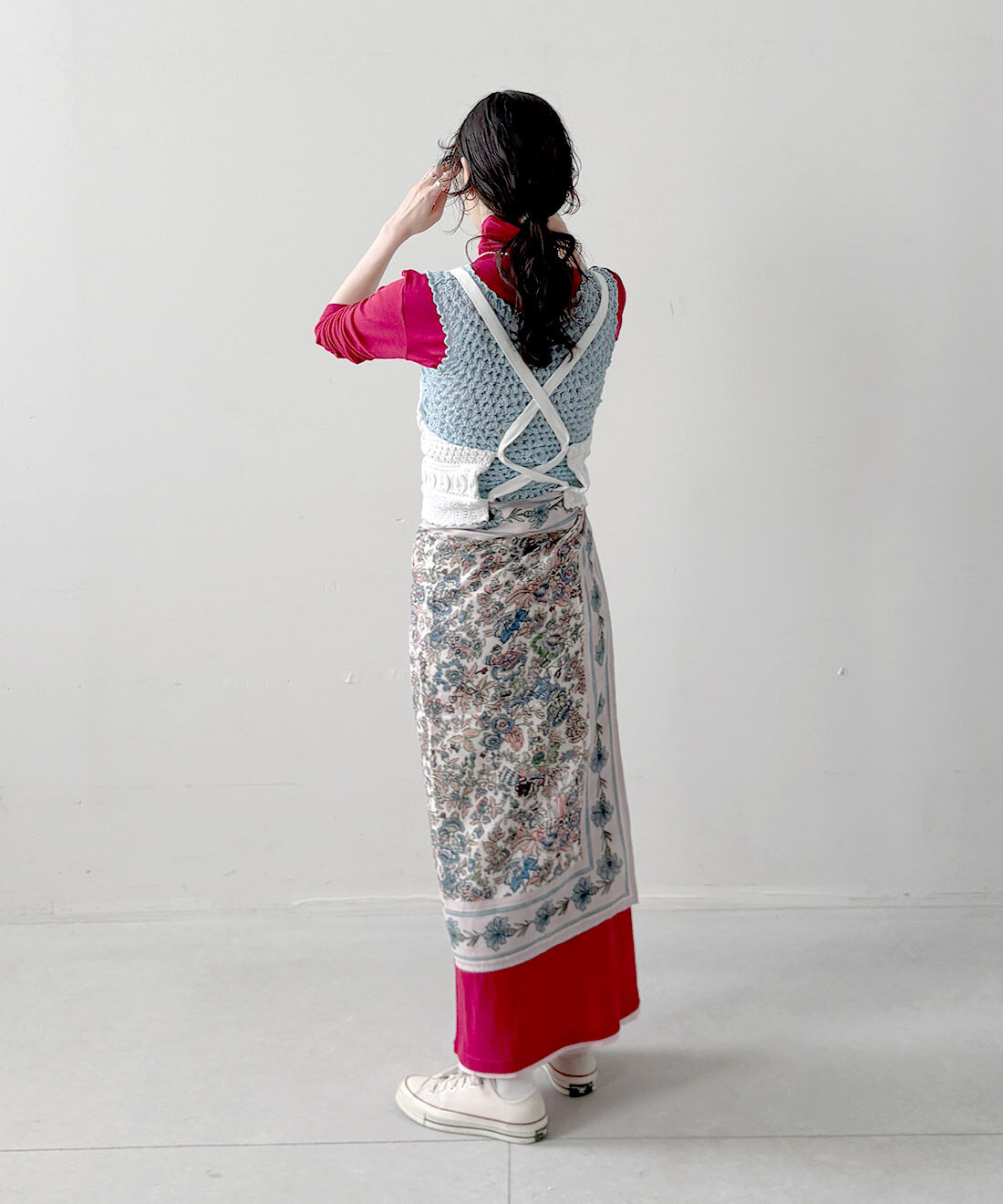 mensha!［メンシャ！］|〈ガーゼ〉カットソー タートルネックとヴィンテージライクな 大判ダブルガーゼスカーフと[初回お試し209円OFF]大判ダブルガーゼスカーフのコーディネート