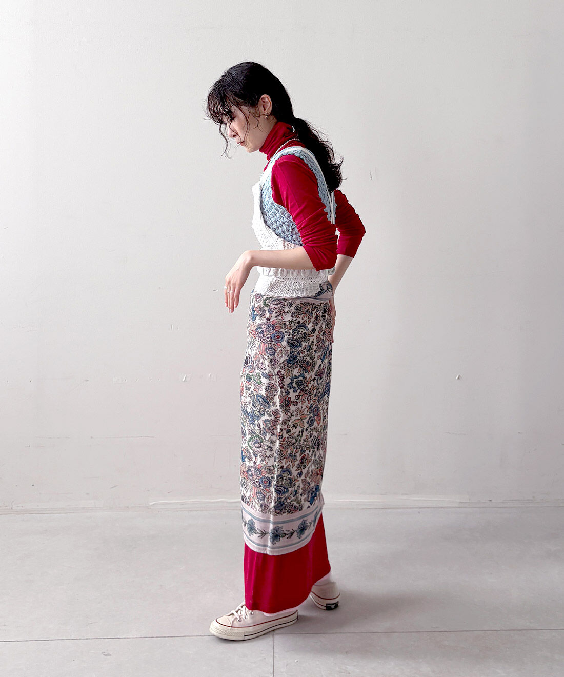 mensha!［メンシャ！］|〈ガーゼ〉カットソー タートルネックとヴィンテージライクな 大判ダブルガーゼスカーフと[初回お試し209円OFF]大判ダブルガーゼスカーフのコーディネート