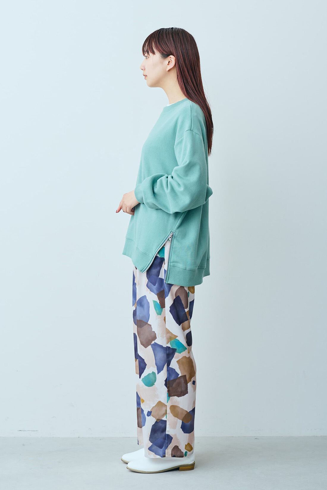 Live in  comfort|リブ イン コンフォート　Ｌｉｖｅ　Ｌｏｖｅ　ＣｏｔｔｏｎⓇプロジェクト　大人っぽく着られる　すそファスナースウェットトップス 〈ピーコック〉