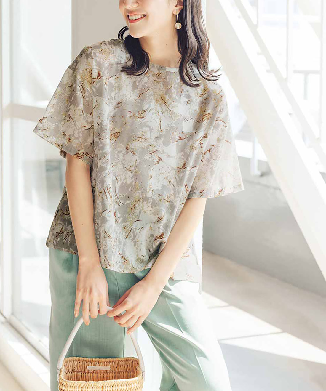 Live in comfort［リブインコンフォート］|リブ イン コンフォート ふわりと風が通りぬける シアーコットンプルオーバー〈ニュアンスベージュ〉