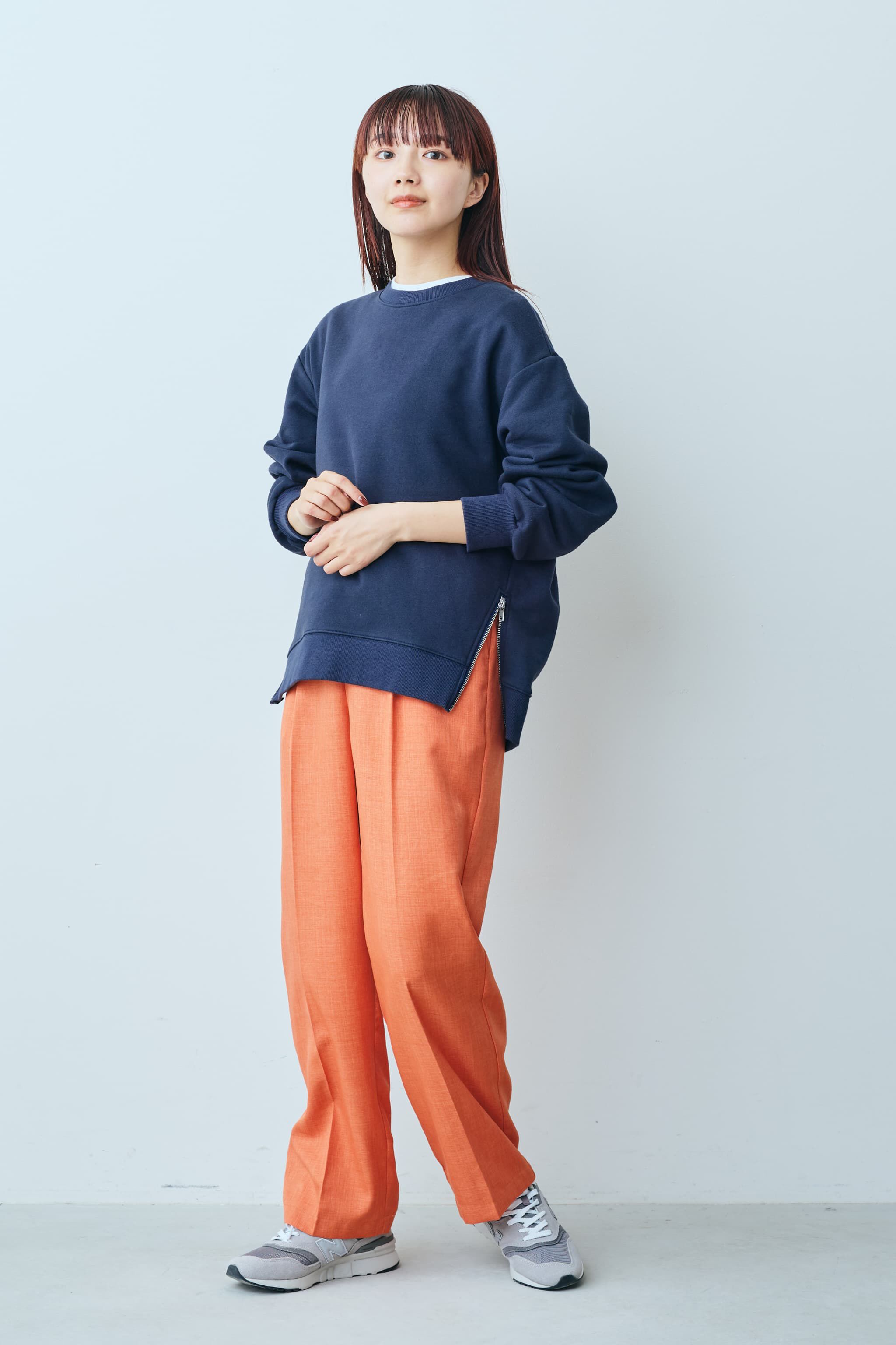 Live in  comfort|リブ イン コンフォート　Ｌｉｖｅ　Ｌｏｖｅ　ＣｏｔｔｏｎⓇプロジェクト　大人っぽく着られる　すそファスナースウェットトップス 〈ネイビー〉