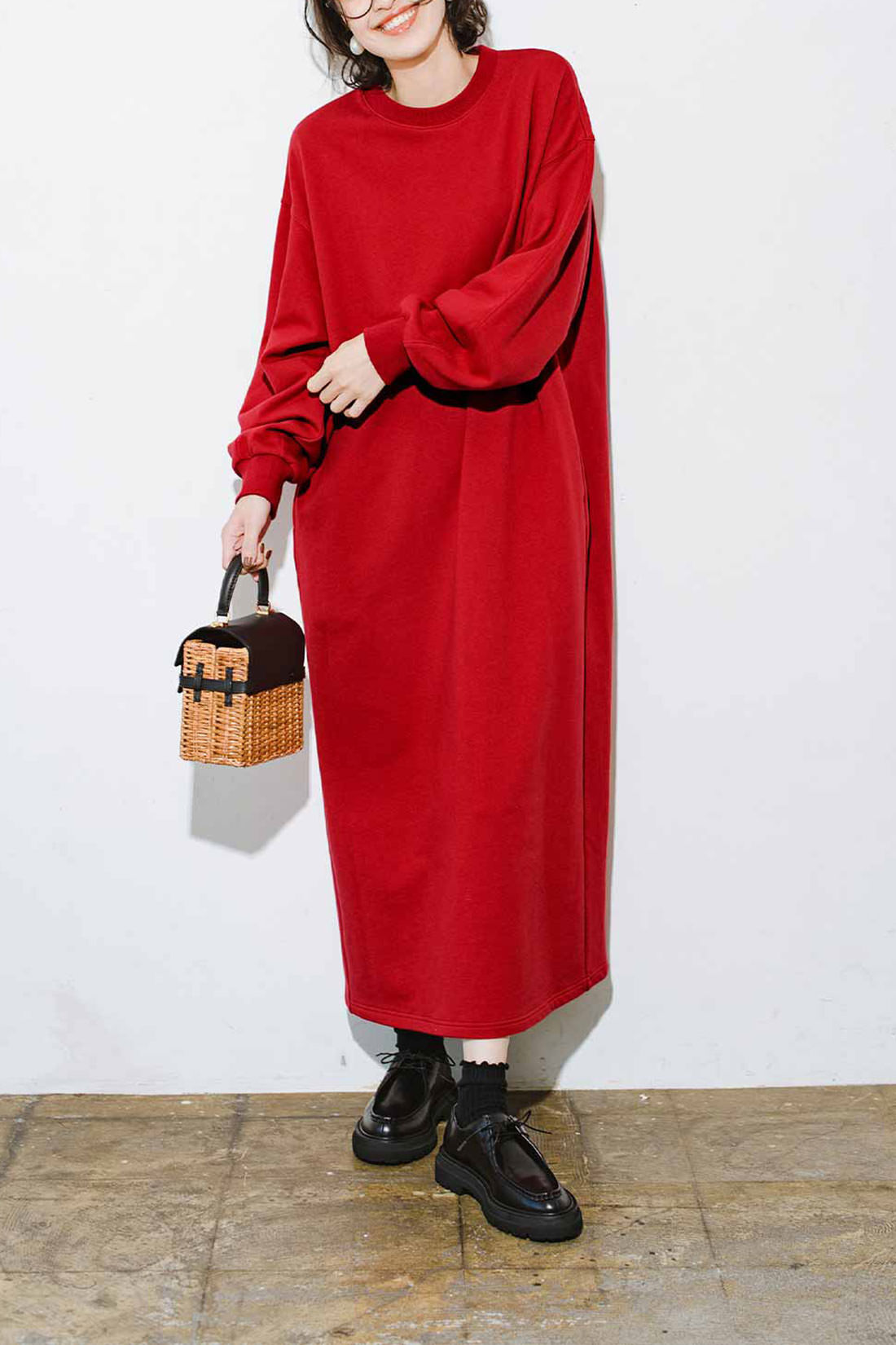 Live in  comfort|リブ イン コンフォート 栞里ちゃんとつくった シルエットにこだわった 着心地らくちん裏毛デザインワンピース