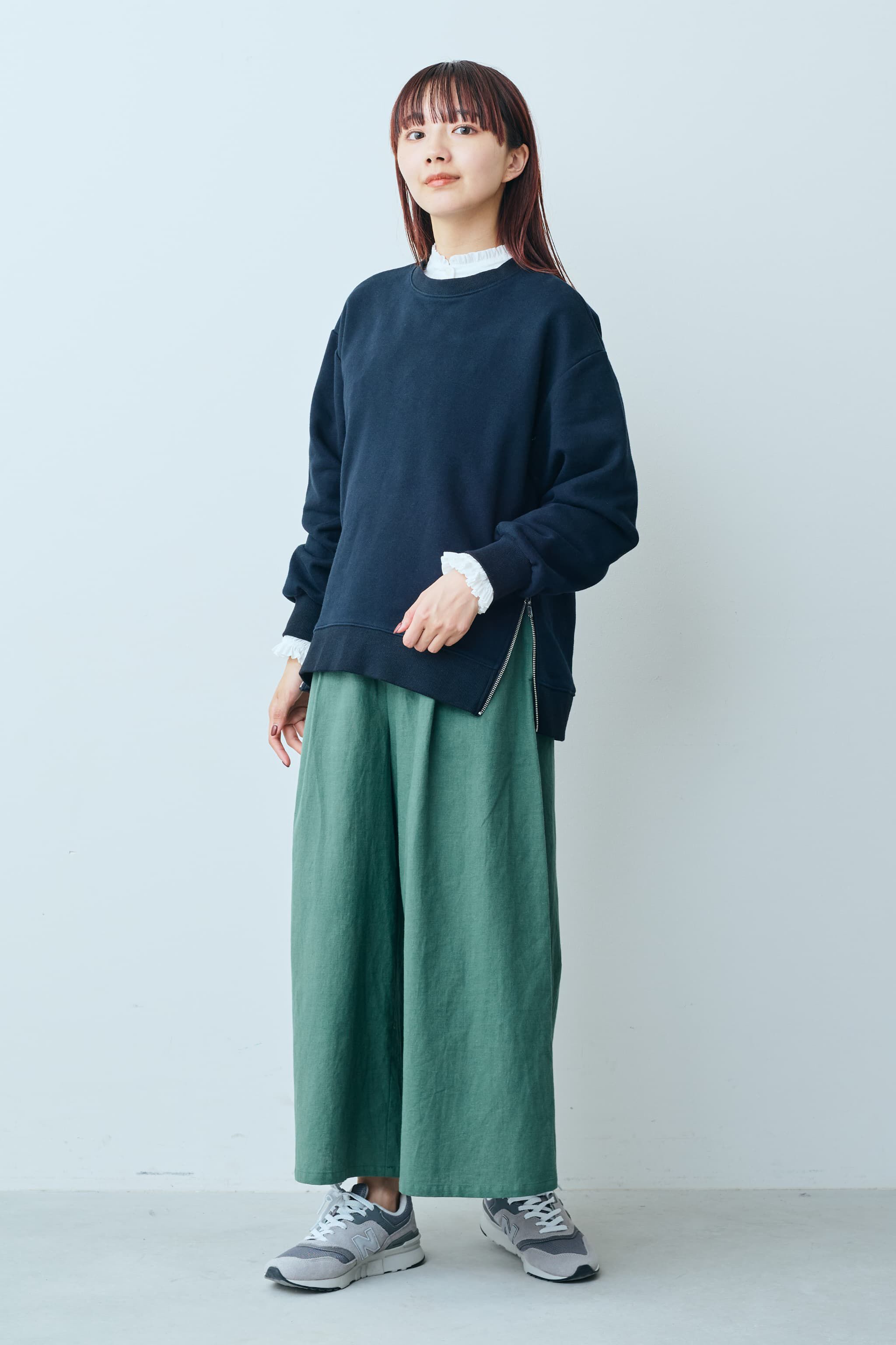 Live in  comfort|リブ イン コンフォート　Ｌｉｖｅ　Ｌｏｖｅ　ＣｏｔｔｏｎⓇプロジェクト　大人っぽく着られる　すそファスナースウェットトップス 〈グレイッシュベージュ〉