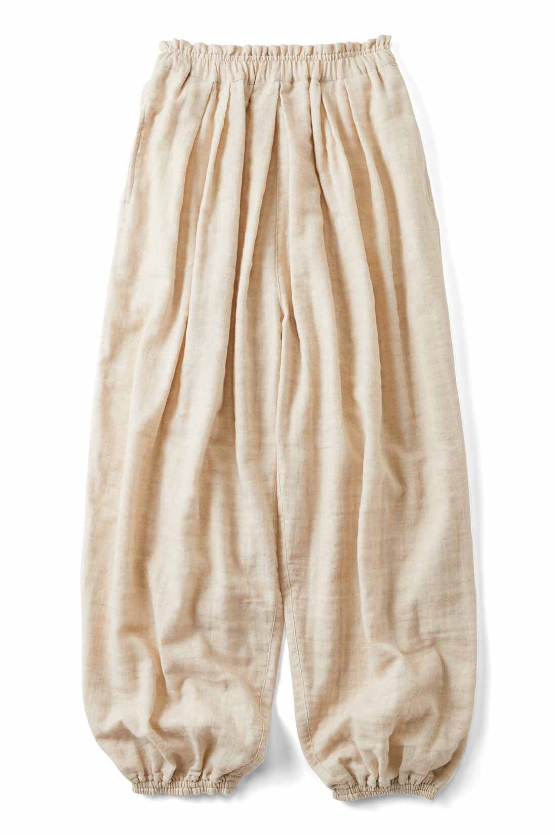 Live in  comfort|リブ イン コンフォート　肌に当たる裏側は綿１００％！風合いのいい麻混ダブルガーゼのぽんわりパンツ〈ベージュ〉