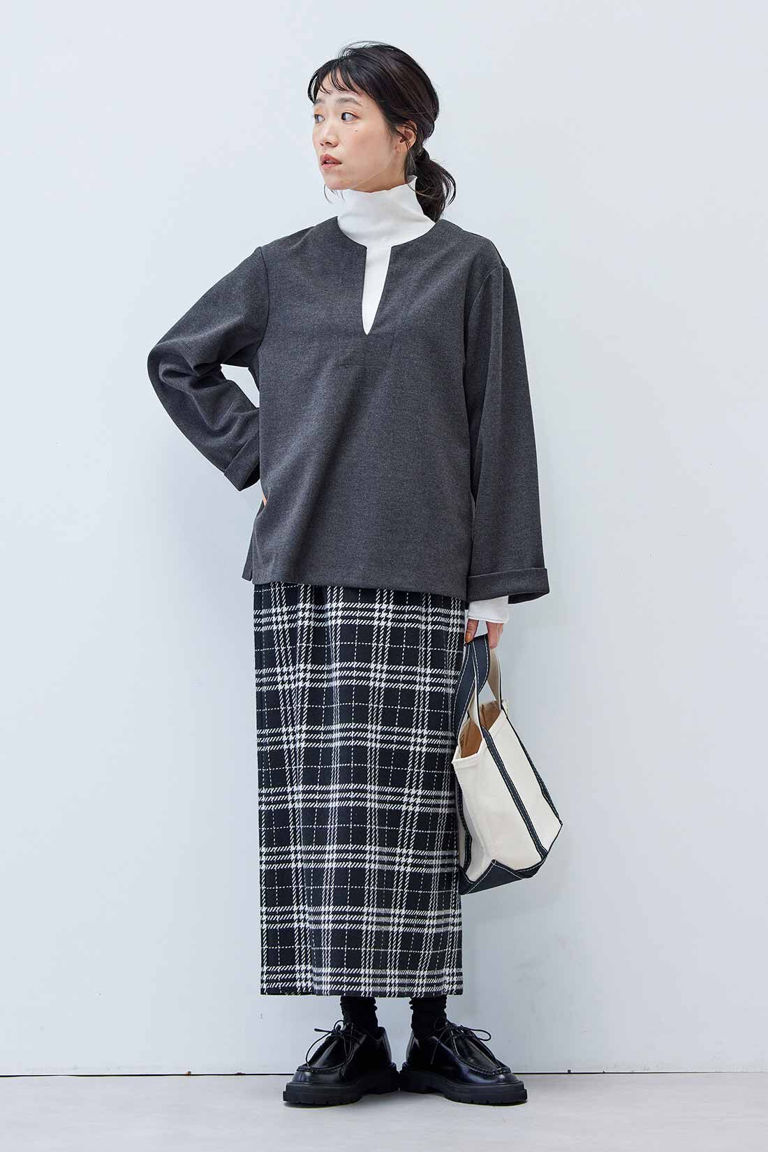 Live in  comfort|リブ イン コンフォート 吸湿発熱コットン素材のやわらかほか綿タートルニットトップスの会