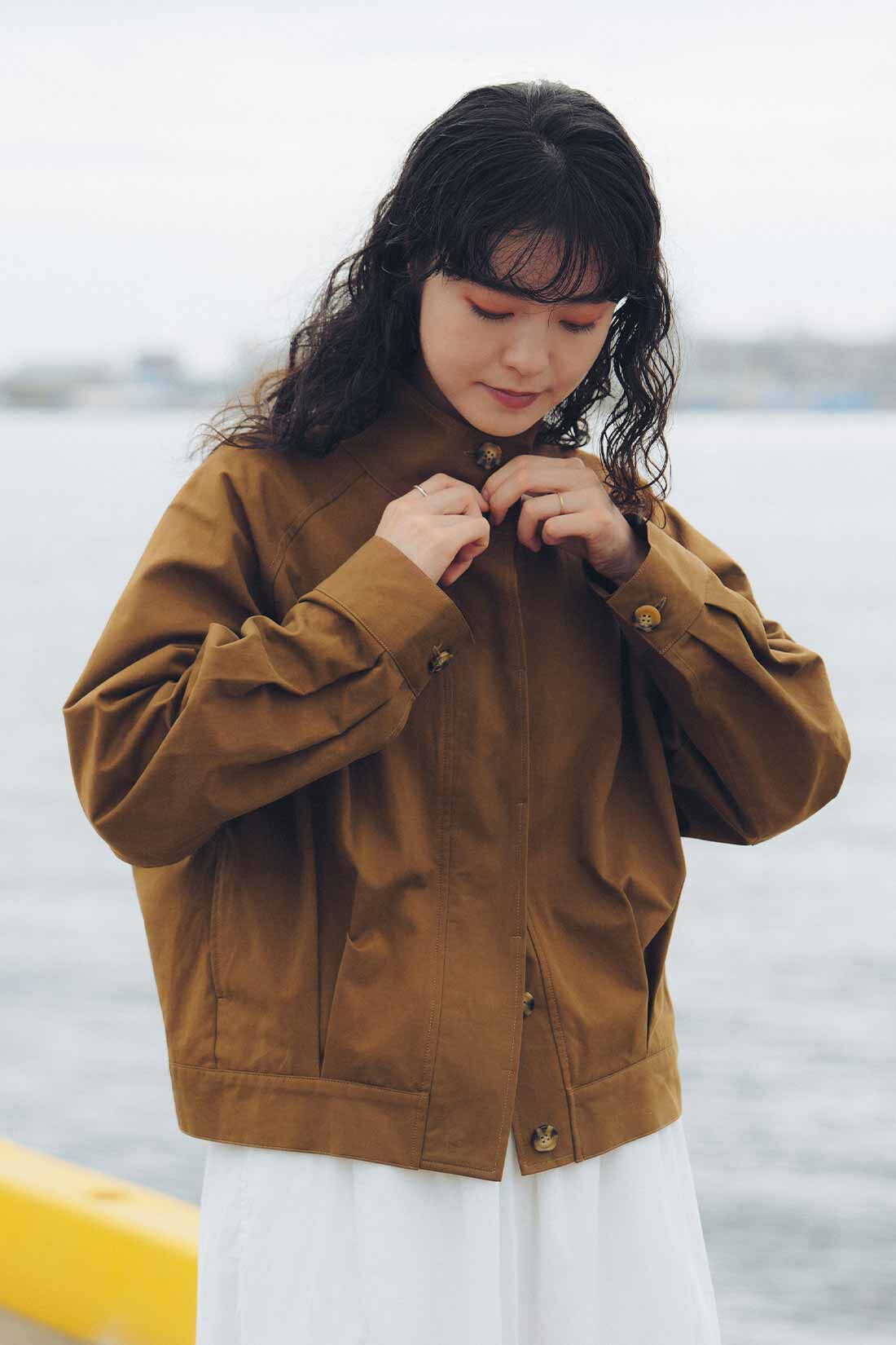 Live in  comfort|リブ イン コンフォート 莉子さんとつくった パリの蚤の市にありそうなアンティーク風ジャケット〈キャメル〉