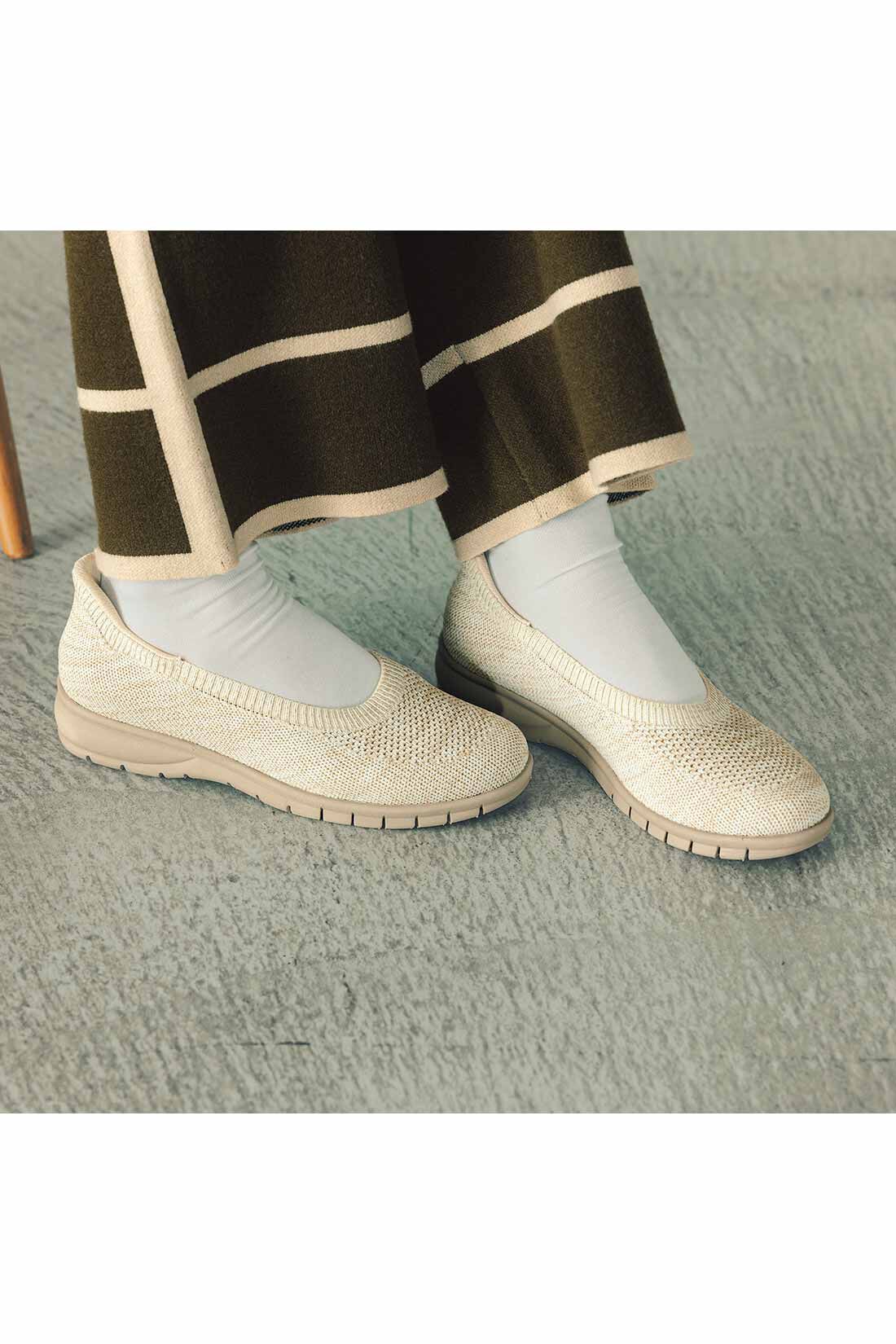 Live in  comfort|リブ イン コンフォート 1秒でするんと履けて歩きやすい ニットスニーカーパンプス